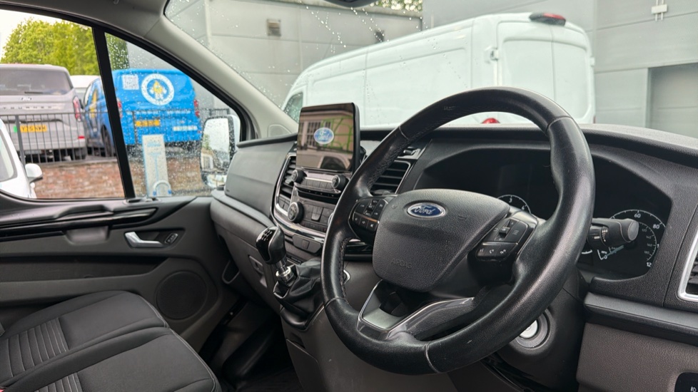 Ford Transit Custom 300 L2 Diesel Fwd 2.0 EcoBlue 130ps Low Roof Limited Van - Image 16