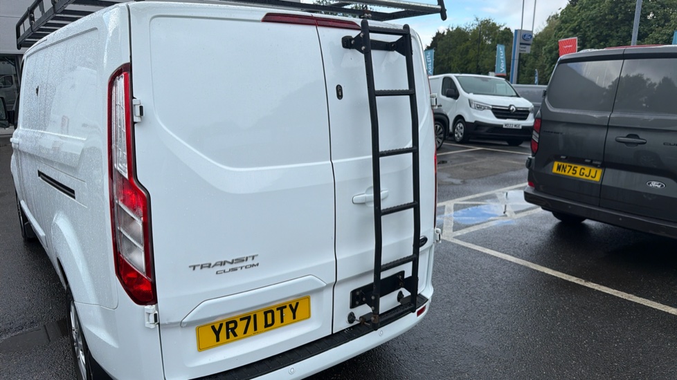 Ford Transit Custom 300 L2 Diesel Fwd 2.0 EcoBlue 130ps Low Roof Limited Van - Image 23