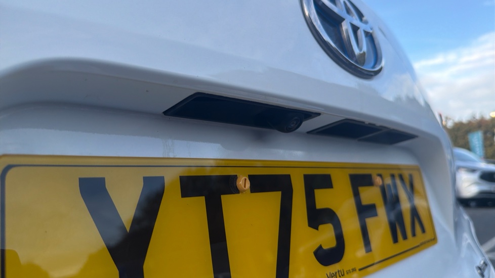 Toyota Corolla Petrol 1.8 VVT-i Hybrid Commercial Auto - Image 21