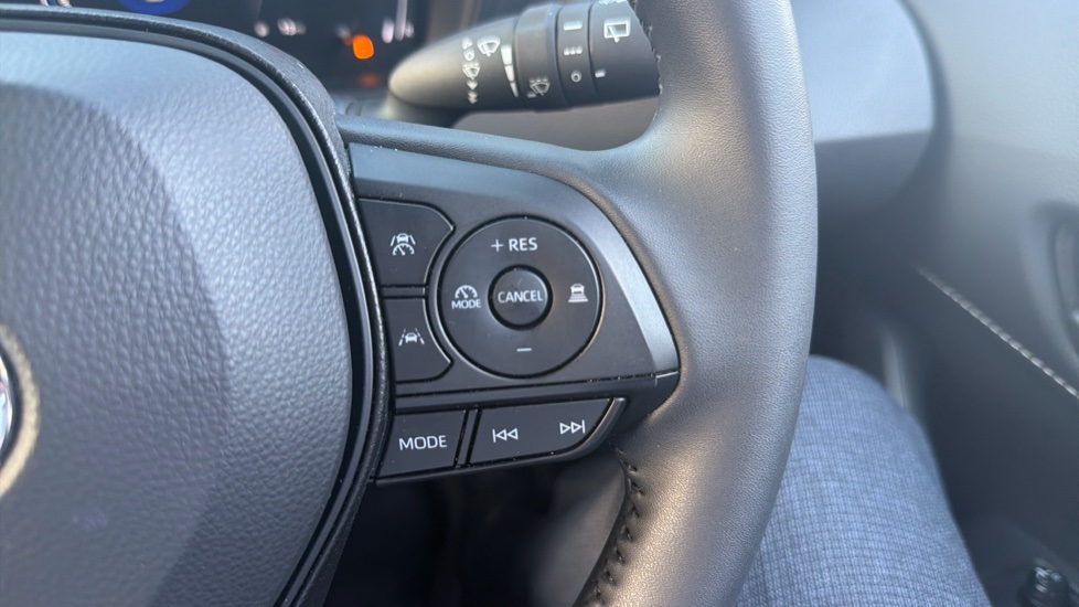 Toyota Corolla Petrol 1.8 VVT-i Hybrid Commercial Auto - Image 23