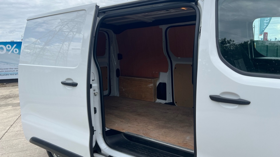Citroen Dispatch M Diesel 1.5 BlueHDi 120ps Van Enterprise - Image 5