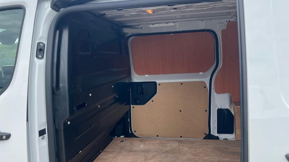 Citroen Dispatch M Diesel 1.5 BlueHDi 120ps Van Enterprise - Image 18