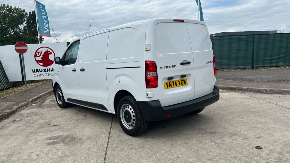 Citroen Dispatch M Diesel 1.5 BlueHDi 120ps Van Enterprise - Image 25