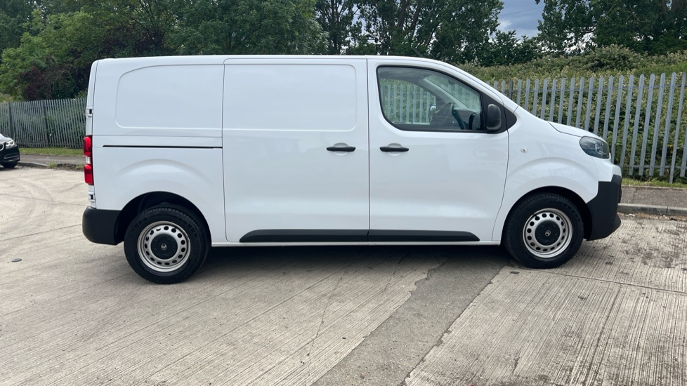 Citroen Dispatch M Diesel 1.5 BlueHDi 120ps Van Enterprise - Image 28