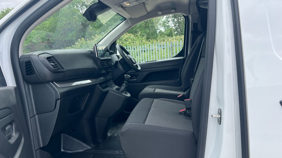 Citroen Dispatch M Diesel 1.5 BlueHDi 120ps Van Enterprise - Image 13