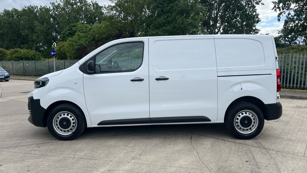 Citroen Dispatch M Diesel 1.5 BlueHDi 120ps Van Enterprise - Image 24