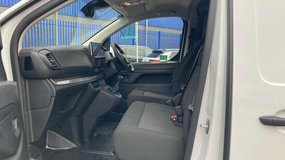 Vauxhall Vivaro L1 Diesel 1.5 Turbo D 120 Prime H1 Van - Image 13