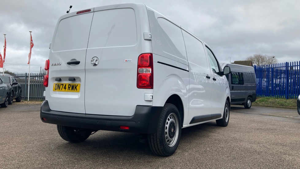 Vauxhall Vivaro L1 Diesel 1.5 Turbo D 120 Prime H1 Van - Image 27