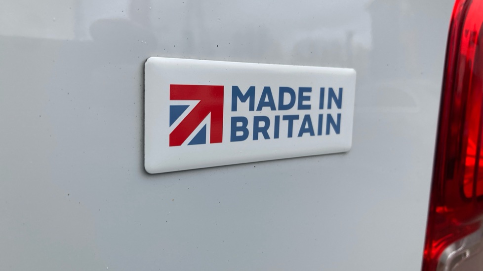 Vauxhall Vivaro L1 Diesel 1.5 Turbo D 120 Prime H1 Van - Image 28