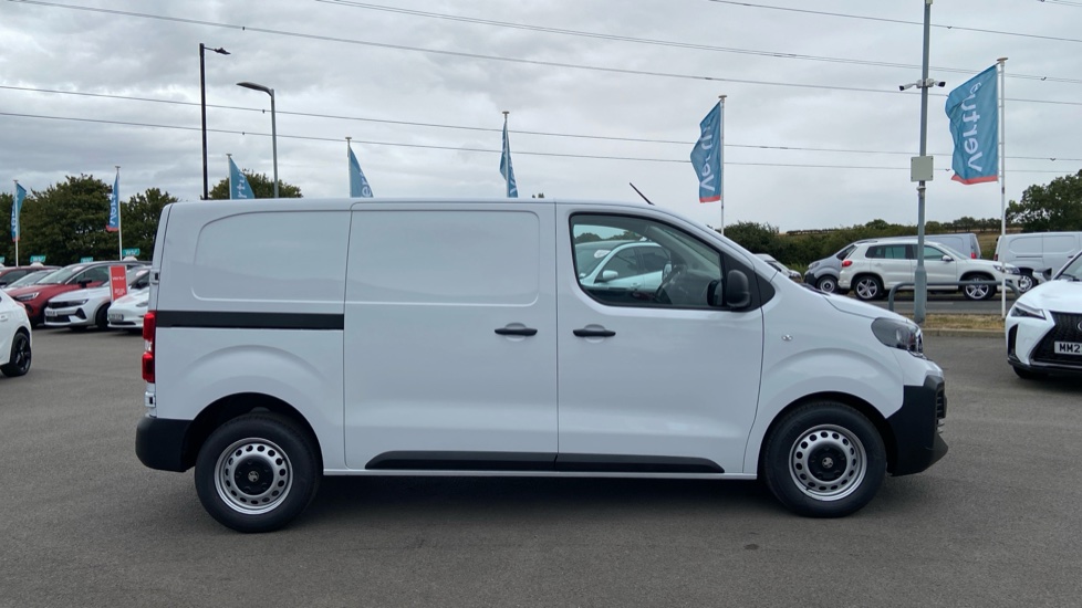 Vauxhall Vivaro L1 Diesel 1.5 Turbo D 120 Prime H1 Van - Image 11