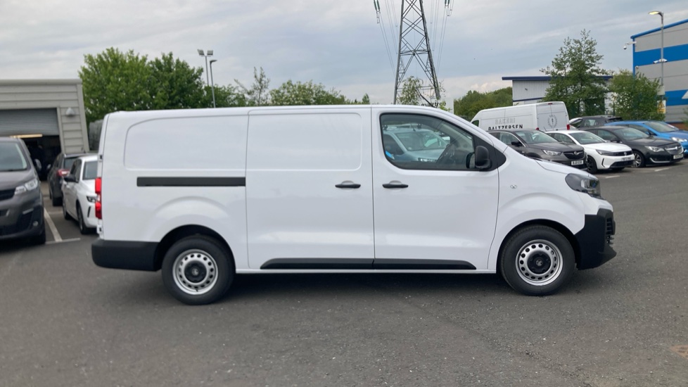 Vauxhall Vivaro L2 Diesel 2.0 Turbo D 145 Prime H1 Van - Image 9