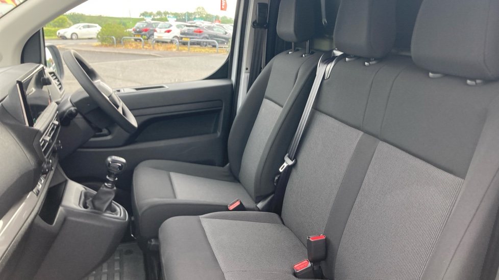 Vauxhall Vivaro L2 Diesel 2.0 Turbo D 145 Prime H1 Van - Image 13