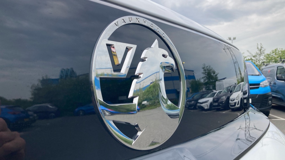 Vauxhall Vivaro L2 Diesel 2.0 Turbo D 145 Prime H1 Van - Image 21