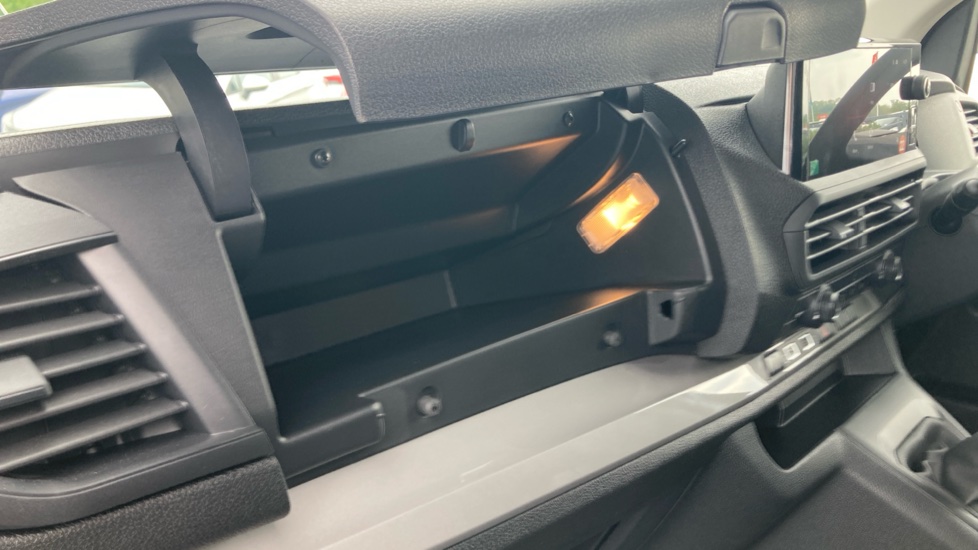 Vauxhall Vivaro L2 Diesel 2.0 Turbo D 145 Prime H1 Van - Image 27