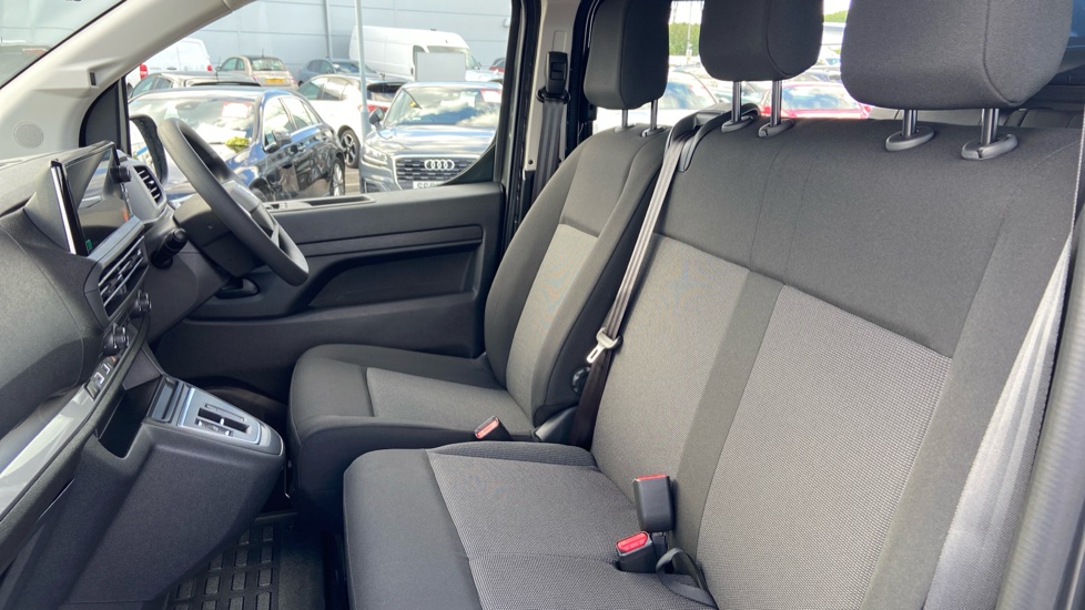 Vauxhall Vivaro L2 Diesel 2.2 Turbo D 150 Pro H1 Double Cab Auto - Image 14
