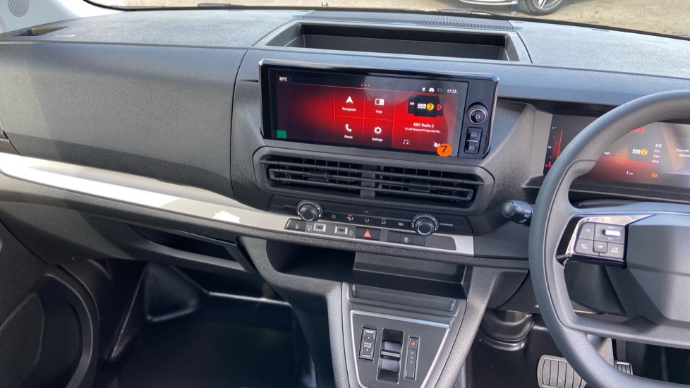 Vauxhall Vivaro L2 Diesel 2.2 Turbo D 150 Pro H1 Double Cab Auto - Image 16