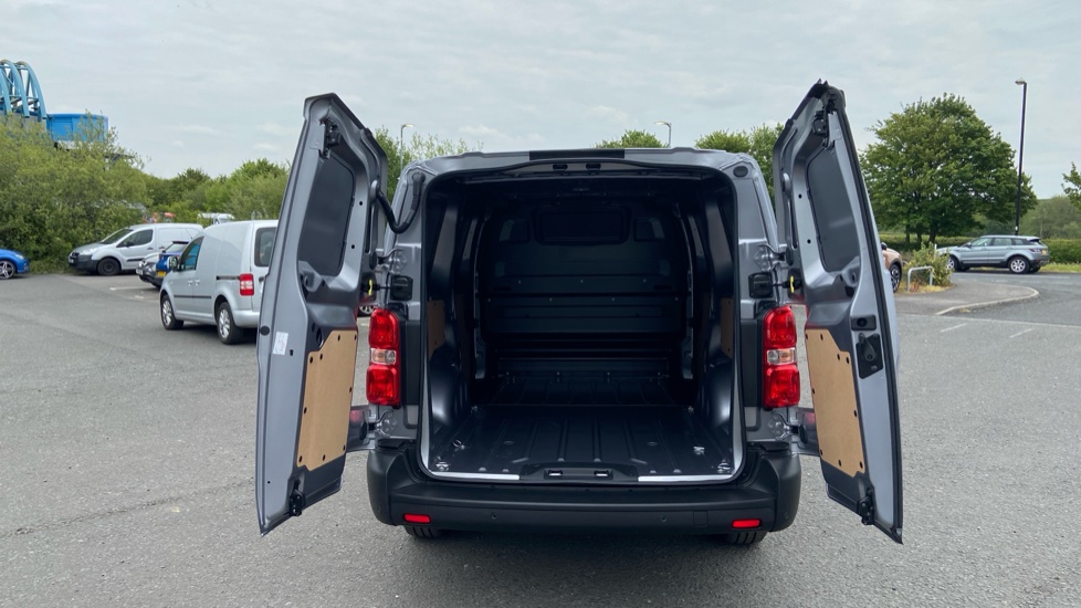 Vauxhall Vivaro L2 Diesel 2.2 Turbo D 150 Prime H1 Van - Image 5