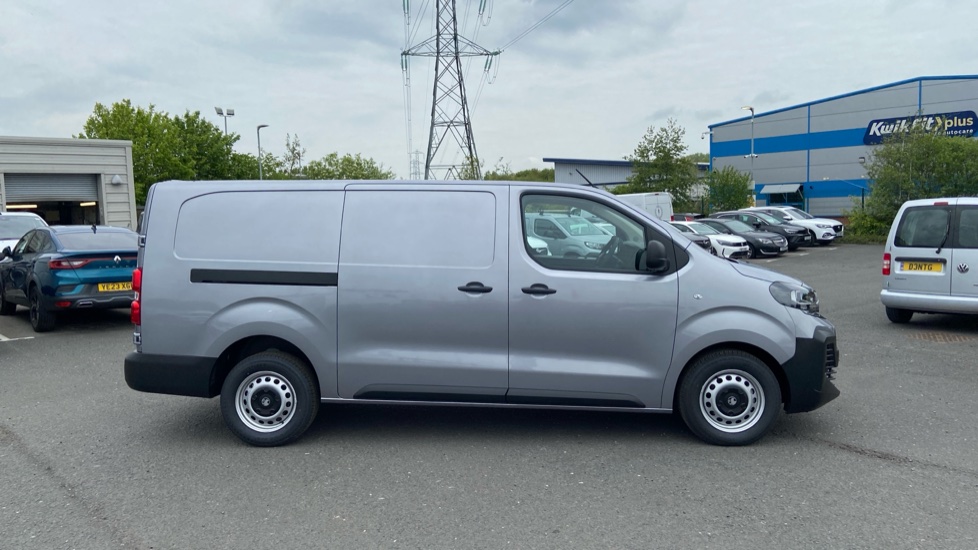 Vauxhall Vivaro L2 Diesel 2.2 Turbo D 150 Prime H1 Van - Image 11