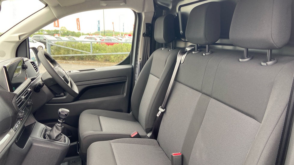Vauxhall Vivaro L2 Diesel 2.2 Turbo D 150 Prime H1 Van - Image 3
