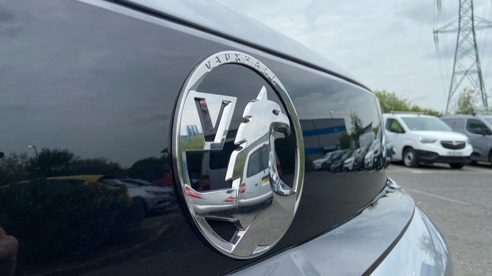 Vauxhall Vivaro L2 Diesel 2.2 Turbo D 150 Prime H1 Van - Image 21