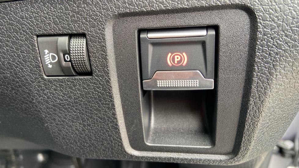 Vauxhall Vivaro L2 Diesel 2.2 Turbo D 150 Prime H1 Van - Image 33