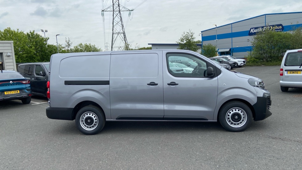 Vauxhall Vivaro L2 Diesel 2.2 Turbo D 150 Prime H1 Van - Image 11