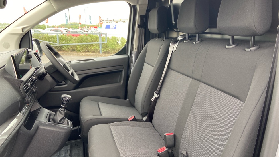 Vauxhall Vivaro L2 Diesel 2.2 Turbo D 150 Prime H1 Van - Image 3