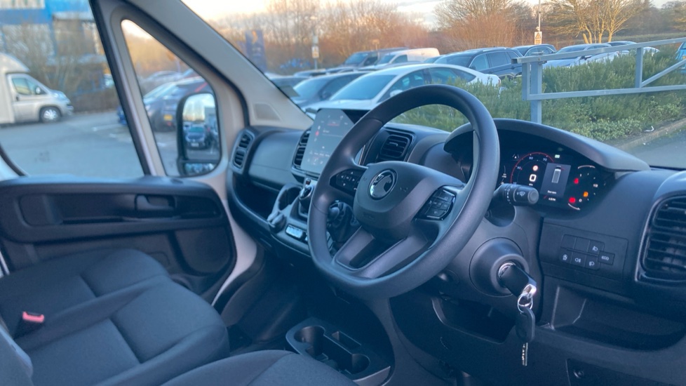 Vauxhall Movano 3500 L3 Diesel Fwd 2.2 Turbo D 140 H2 Van Prime - Image 8