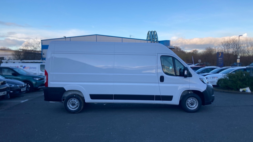Vauxhall Movano 3500 L3 Diesel Fwd 2.2 Turbo D 140 H2 Van Prime - Image 11