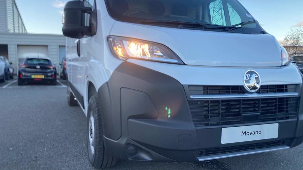 Vauxhall Movano 3500 L3 Diesel Fwd 2.2 Turbo D 140 H2 Van Prime - Image 24