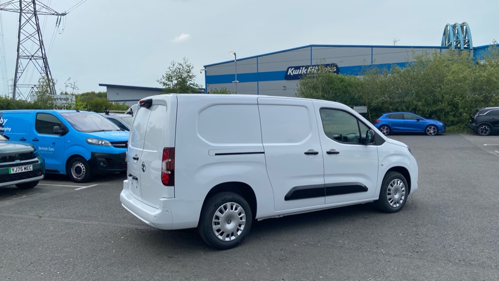 Vauxhall Combo Cargo Combo Xl Diesel 1.5 Turbo D 100ps Pro H1 Van - Image 10