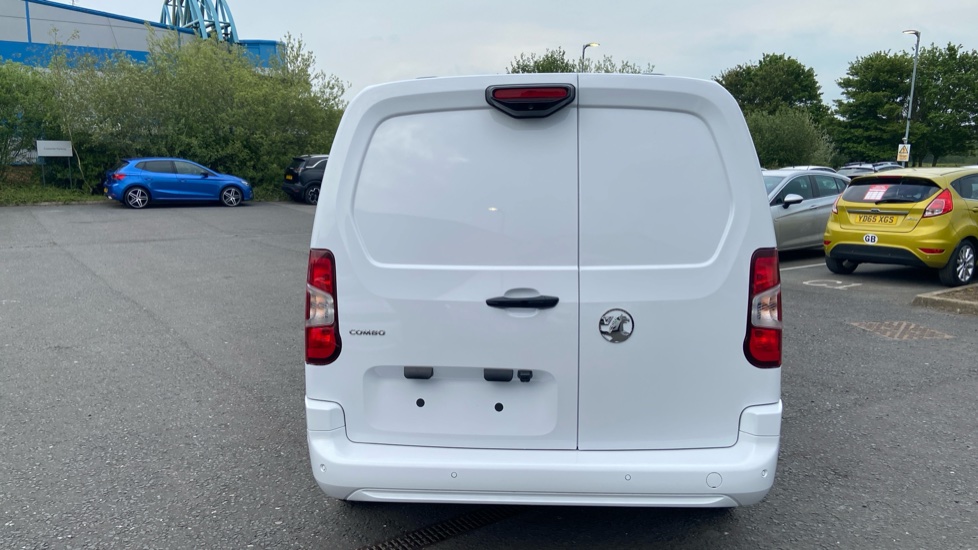Vauxhall Combo Cargo Combo Xl Diesel 1.5 Turbo D 100ps Pro H1 Van - Image 11