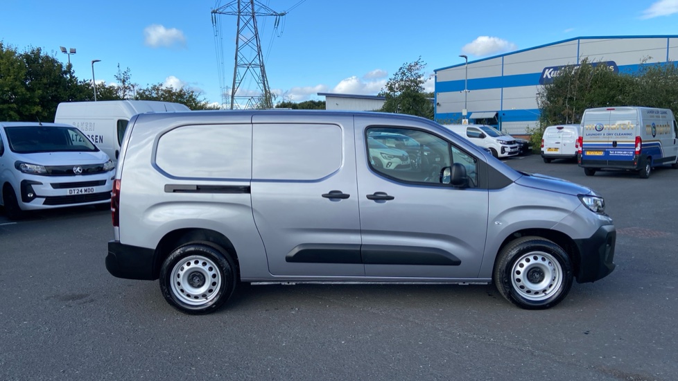 Vauxhall Combo Cargo Combo Xl Diesel 1.5 Turbo D 100ps Prime Plus H1 Van - Image 10