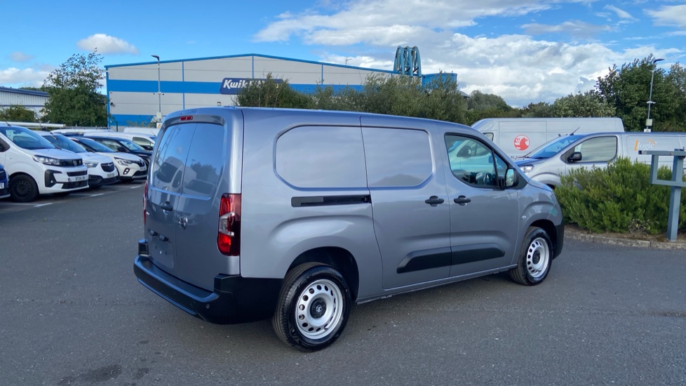 Vauxhall Combo Cargo Combo Xl Diesel 1.5 Turbo D 100ps Prime Plus H1 Van - Image 11