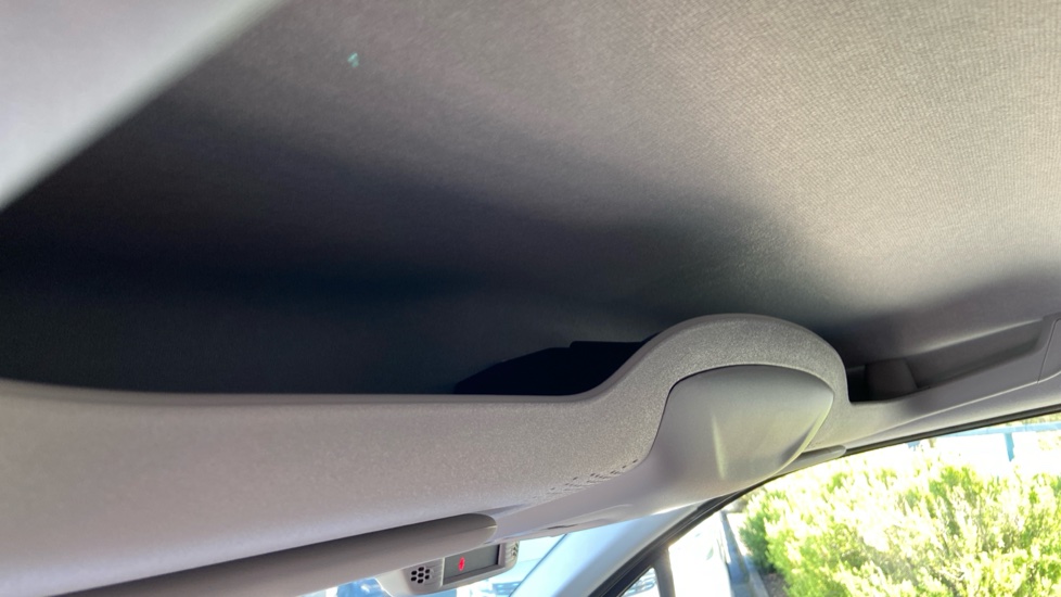Vauxhall Combo Cargo Combo Xl Diesel 1.5 Turbo D 100ps Prime Plus H1 Van - Image 32