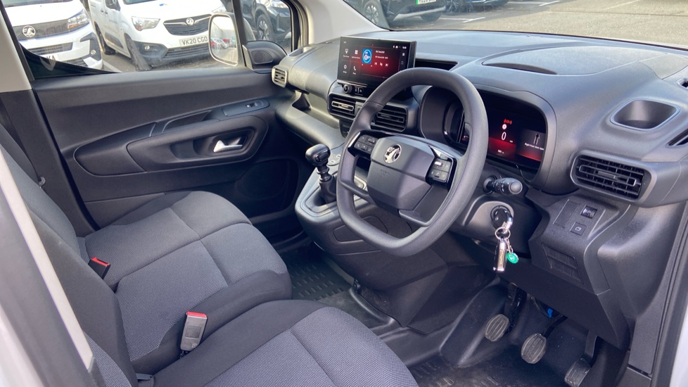 Vauxhall Combo Cargo Combo Diesel 1.5 Turbo D 100ps Prime Plus H1 Van - Image 8