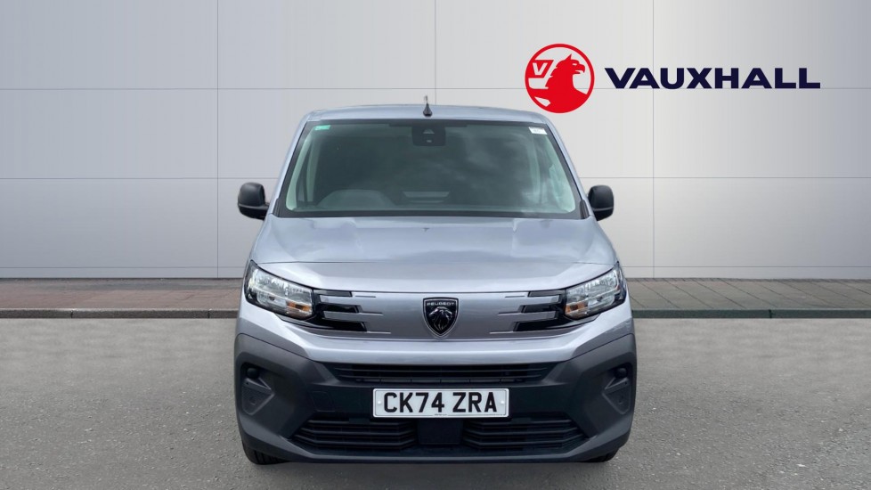 Peugeot Partner Standard Diesel 1.5 BlueHDi 130 Professional Van EAT8 - Image 11