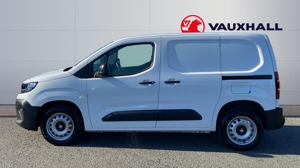 Vauxhall Combo Cargo Combo Diesel 1.5 Turbo D 100ps Prime Plus H1 Van - Image 6