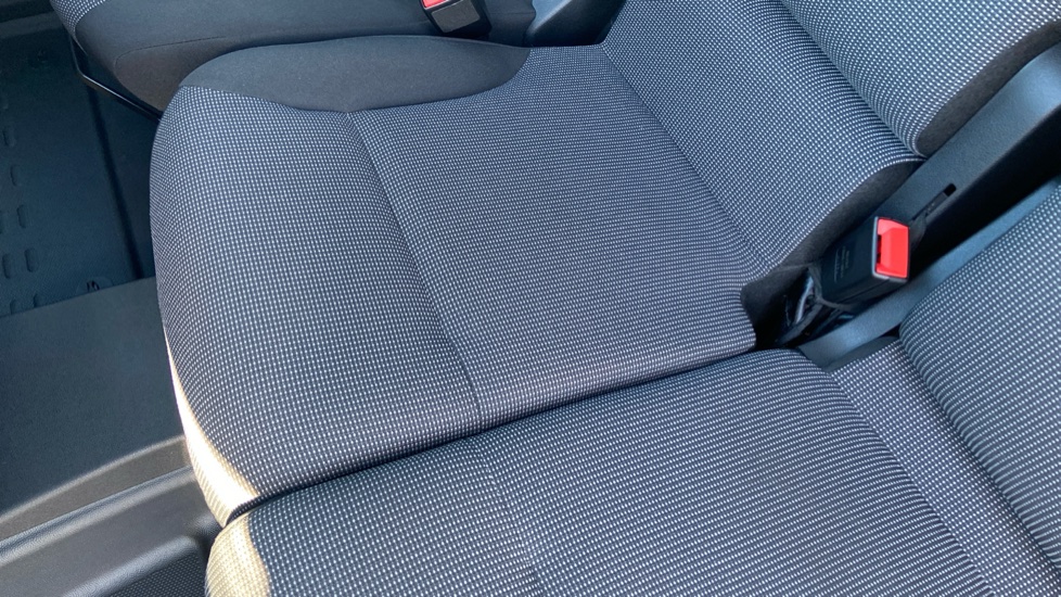 Vauxhall Combo Cargo Combo Diesel 1.5 Turbo D 100ps Prime Plus H1 Van - Image 30