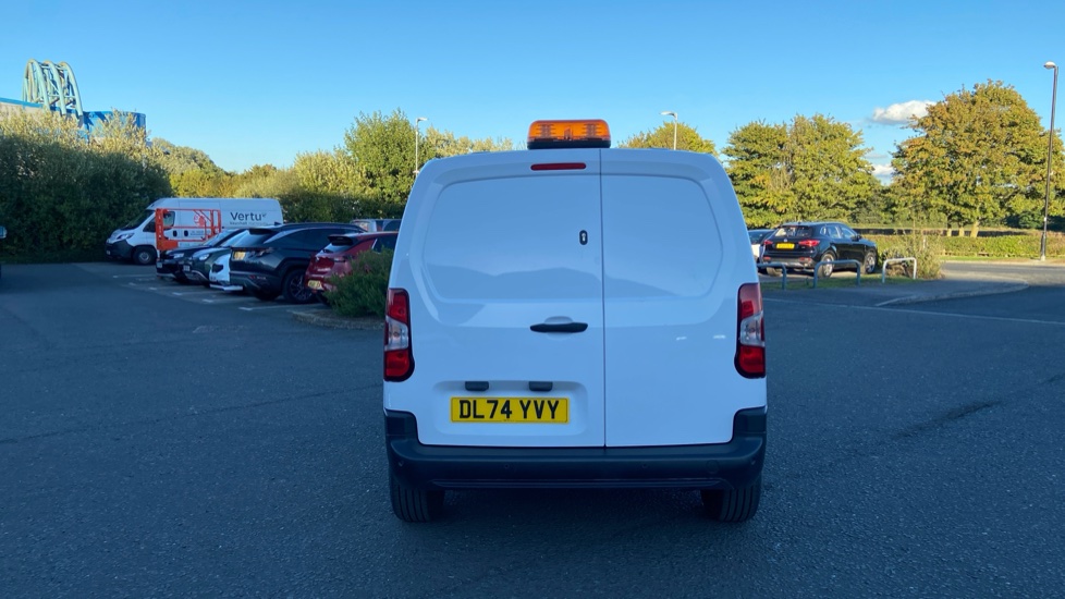 Vauxhall Combo Cargo Combo Diesel 1.5 Turbo D 100ps Prime H1 Van - Image 13