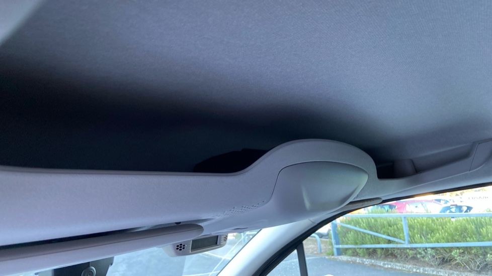 Vauxhall Combo Cargo Combo Diesel 1.5 Turbo D 100ps Prime H1 Van - Image 27
