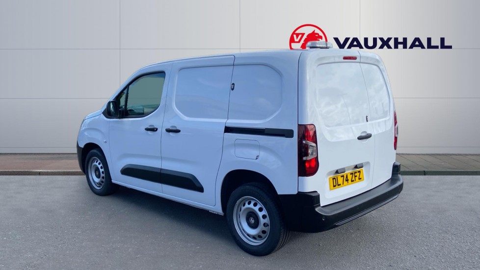 Vauxhall Combo Cargo Combo Diesel 1.5 Turbo D 100ps Prime H1 Van - Image 2
