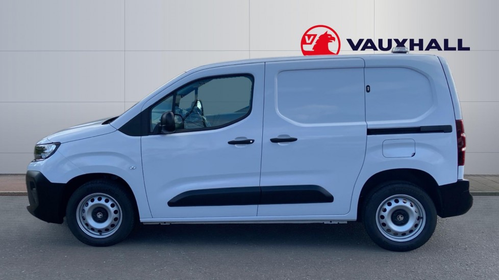 Vauxhall Combo Cargo Combo Diesel 1.5 Turbo D 100ps Prime H1 Van - Image 4