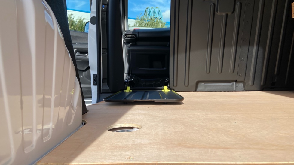 Vauxhall Combo Cargo Combo Diesel 1.5 Turbo D 100ps Prime H1 Van - Image 30