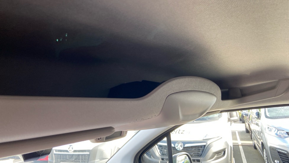Vauxhall Combo Cargo Combo Diesel 1.5 Turbo D 100ps Prime H1 Van - Image 35