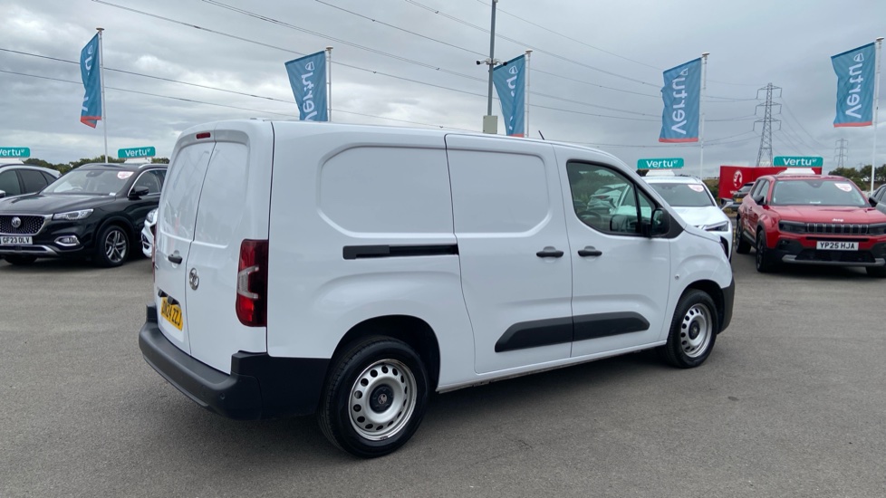 Vauxhall Combo Cargo Combo Xl Diesel 1.5 Turbo D 100ps Prime H1 Crew Van - Image 12