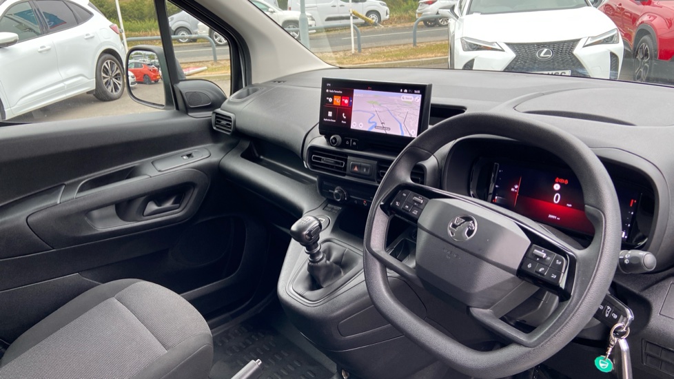 Vauxhall Combo Cargo Combo Xl Diesel 1.5 Turbo D 100ps Prime H1 Crew Van - Image 18