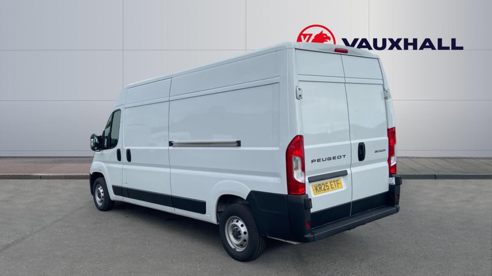 Peugeot Boxer 3500 L3 Diesel 2.2 BlueHDi 140 H2 Van Professional - Image 2