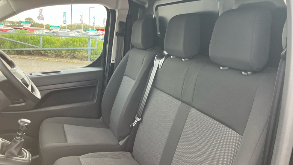 Citroen Dispatch Xl Diesel 1.5 D 120ps Van Enterprise - Image 15