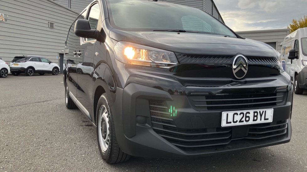 Citroen Dispatch Xl Diesel 1.5 D 120ps Van Enterprise - Image 24
